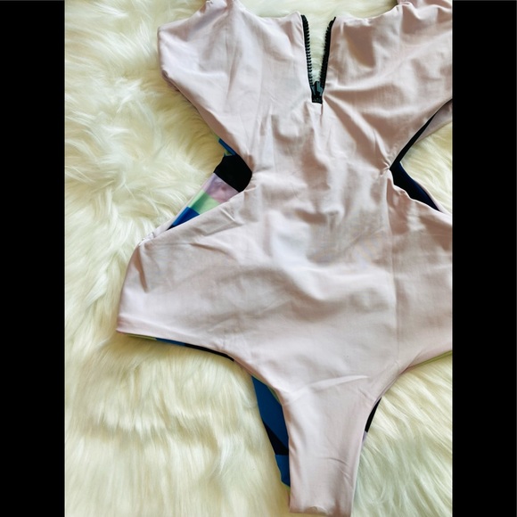 TAVIK One Piece Swimwear - Picture 9 of 10